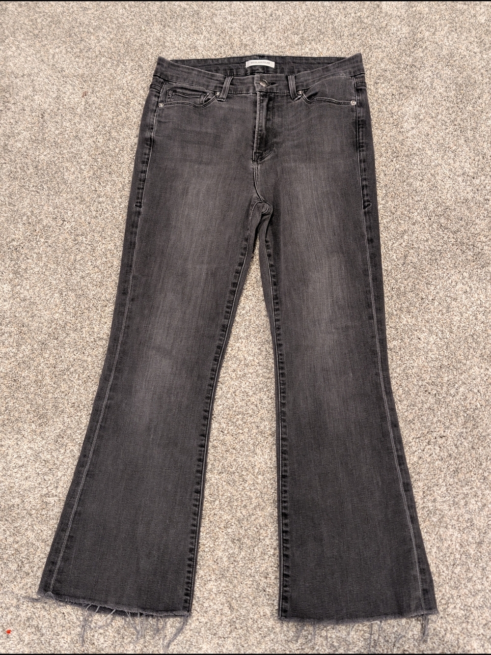 Good American High Waisted Cropped Flare Jeans Black Raw Hem 6/28